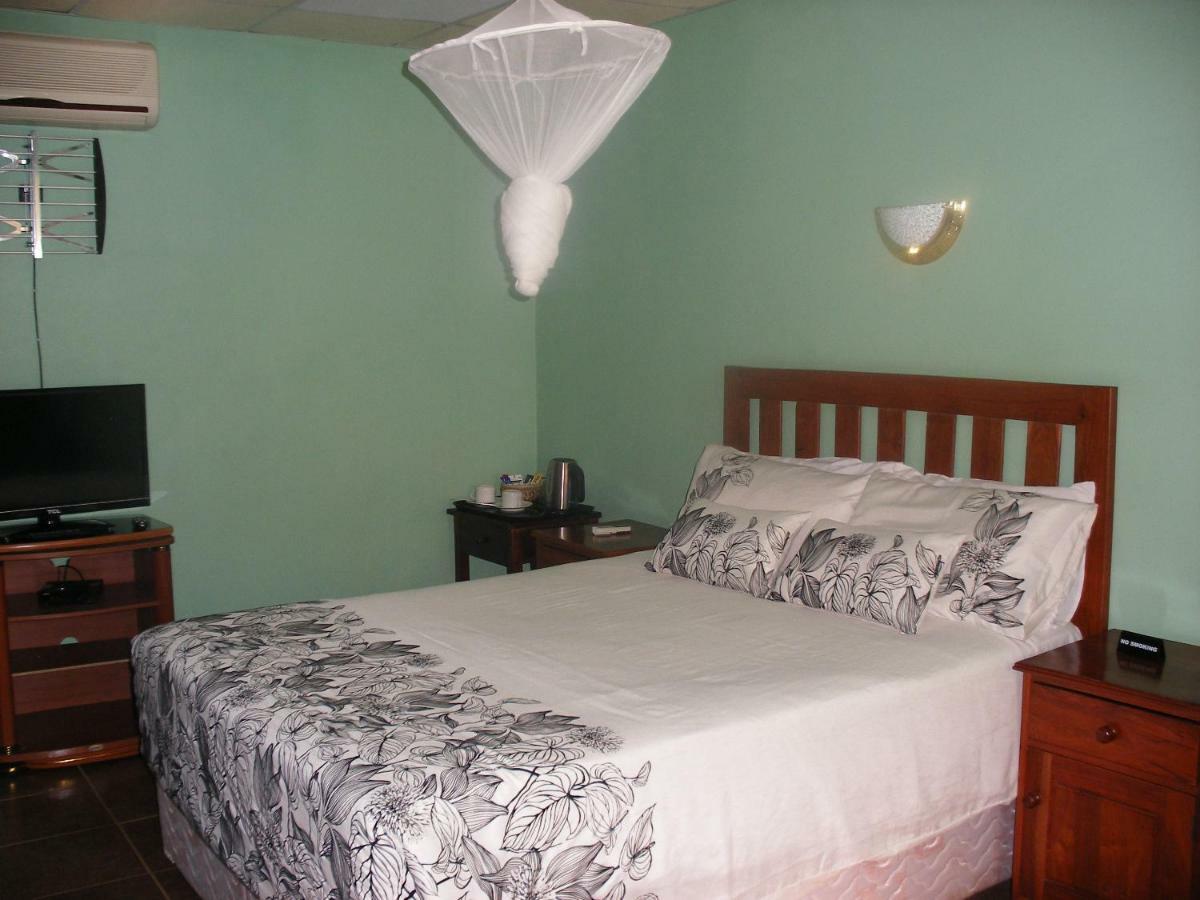 Gloria'S Bed And Breakfast Livingstone Eksteriør billede